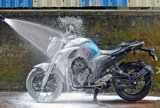 Hindari Kebiasaan Cuci Motor Saat Mesin Masih Panas, Ini Bahayanya