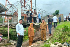 Pemkab OKU Selatan dan DPRD Tinjau Pondasi Tower Amblas di Pulau Beringin