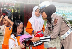 Polwan Satlantas Polres OKUS Tanamkan Tertib Lalu Lintas Sejak Dini