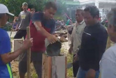 Tingkatkan Keamanan, Warga Pasar Lama Ulu Bangun Pos Kamling Lewat Gotong Royong
