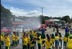 Damkar OKU Selatan Edukasi Pencegahan Kebakaran ke Siswa TK RA Attho’ah di Danau Ranau