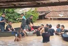 Rumah Hanyut hingga Jalinsum Lumpuh Total