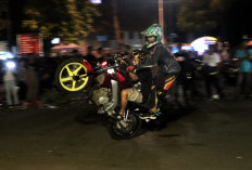 Subuh Hari, Remaja Freestyle Motor di Jembatan Kuning