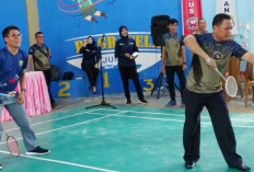 Asisten I Resmi Buka Turnamen Badminton Dalam Rangka Hut Ke-52 Korpri