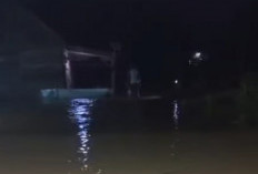 Luapan Sungai Senulu Rendam Puluhan Rumah di Tanjung Durian, Warga Panik Selamatkan Harta Benda Tengah Malam