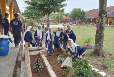 Jelang Libur Semester, SMP Negeri Satu Buay Rawan Ajak Siswa Bersihkan Halaman
