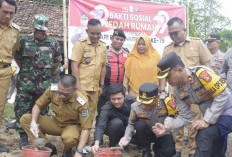 Langkah Hebat, Polres dan Pemda OKU Selatan Bedah 8 Rumah Tak Layak Huni
