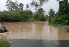 Jalan Ruas perkantoran Pemda OKU Selatan Jadi Langganan Banjir