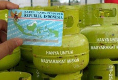 Viral, di Pulau Beringin Beli Gas Elpiji Pakai KTP Dan KK