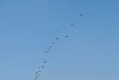 129 Prajurit TNI, AS, dan Jepang Hiasi Langit OKU Timur
