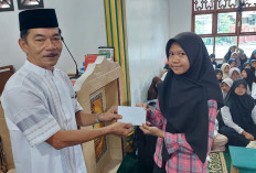 MTs Negeri 01 OKUS Berikan Reward ke Siswa Tahfidz Terbaik
