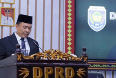 Bupati OKU Selatan Hadiri Rapat Paripurna DPRD, Sampaikan LKPJ Tahun Anggaran 2025