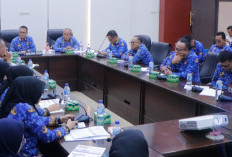 Sekda OKU Selatan Pimpin Rapat Realisasi Pajak dan Retribusi Daerah 2025