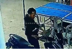Terekam Jelas CCTV, Pelaku Curanmor di Masjid Tebing Gading Bikin Geger Subuh Hari!