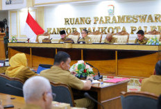 Ratu Dewa Ngamuk di Rapat Evaluasi: Kepala OPD Lelet Diultimatum Mundur