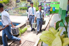 Sayur Program MBG di MAN 1 OKU Selatan Diduga Basi, Siswa Tolak Makan