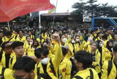 Isi 20 Tuntutan Mahasiswa Menggema di Bundaran HI, Massa Bergerak Bawa Isu BBM, PHK hingga MBG