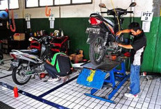 Cek Sekarang! Ini Tanda-Tanda Motor Anda Perlu Ganti Oli