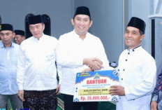 Bupati OKUS Ajak Warga Tetap Jaga Persatuan