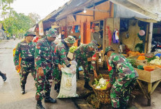 Peringati HUT TNI, Koramil Muaradua Bersama Pemda Lakukan Karya Bakti Bersihkan Sampah