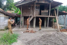 Camat BSA dan Dinas Perkim Tinjau Rumah Warga Penerima Program Bedah Rumah