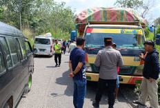 Kecelakaan Maut, Pengemudi Motor Ditabrak Dump Truk