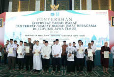 Menteri ATR/ Kepala BPNNusron Serahkan Ribuan Sertipikat Wakaf, Dorong Kolaborasi Percepatan