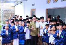 Wabup OKU Selatan Hadiri Isra’ Mi’raj dan Resmikan Langgar Darul Ulum di Sungai Are