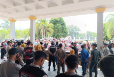 Warga Pedamaran Geruduk Kantor DPRD dan Pemkab OKI, Tuntut Buka Akses Jalan