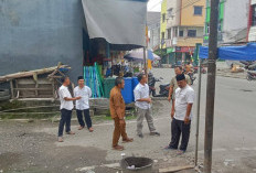 Lurah Pasar Muaradua Bersama Dinas PUTR Survei Perencanaan Pembangunan Siring Tahun 2026