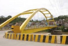 Jembatan Kuning Muaradua Tempat Tongkrongan dan Santai di Sore Hari