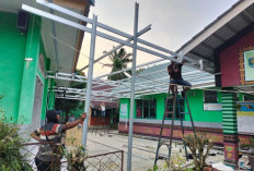 Alumni Peduli, Wali Kota Prabumulih H Arlan Sumbang Fasilitas Musholla SMPN 1 Simpang