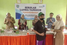 Dinas KB OKU Selatan Resmikan Sekolah Lansia