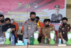 21 Kilogram Sabu dan 14.776 Butir Ekstasi Dimusnahkan Menjadi Juice di Banyuasin