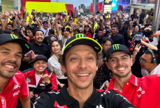 Valentino Rossi Sapa Ribuan Fans di Jakarta Bareng VR46 Racing Team