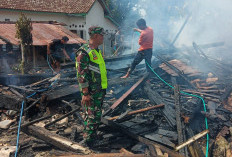 Tinggalkan Api Ditungku, Rumah Milik Suherman Warga Kagelangan Hangus Terbakar