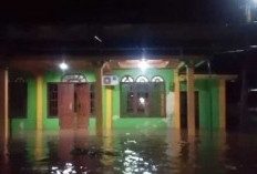 Jelang Hari Raya Idul Adha, Banjir Landa Pemukiman