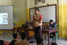 Pertama di OKU Selatan, SMPN 03 BSA Terapkan Sistem CBT Lewat HP