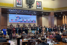Rapat Paripurna HUT ke-79 Sumsel, Tegaskan Komitmen Dukung Pembangunan dan Gizi Gratis