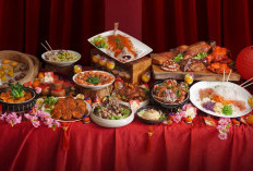 Menikmati Menu Spesial Imlek Sambil Nonton Atraksi Singa