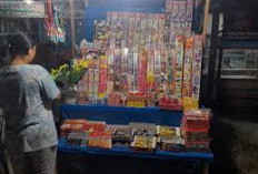 Jelang Tahun Baru, Penjual Petasan di muaradua Mengaku Sepi Pembeli