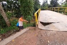 Waspada! Jembatan Penghubung di Rantau Panjang Ogan Ilir Jebol