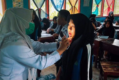 Program CKG Kemenkes: Puskesmas Buay Pemaca Periksa Kesehatan Pelajar
