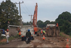 Pemprov Sumsel bantu perbaikan jalan kabupaten terbatas anggaran
