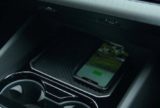 Mitos atau Fakta: Ngecas HP di Mobil Listrik Bikin Baterai Boros?