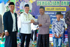 Wakil Bupati Misnadi Hadiri Tasyakuran HUT ke-19 Desa Pematang Obar, Serahkan Bantuan untuk Pembangunan