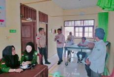Camat Banding Agung Monitoring Pelayanan Cek Kesehatan Gratis di Pustu