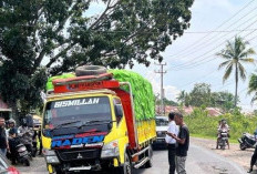 Truck Gagal Menanjak di Martapura, Tabrak Dua Motor: Satu Tewas, Satu Kritis