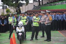 Sosialisasi Tertib Berlalu Lintas dan Safety Riding di MAN 1 OKU Selatan