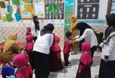 Cegah Penyakit Sejak Dini, Puskesmas Muaradua Sambangi TK Cek Kesehatan